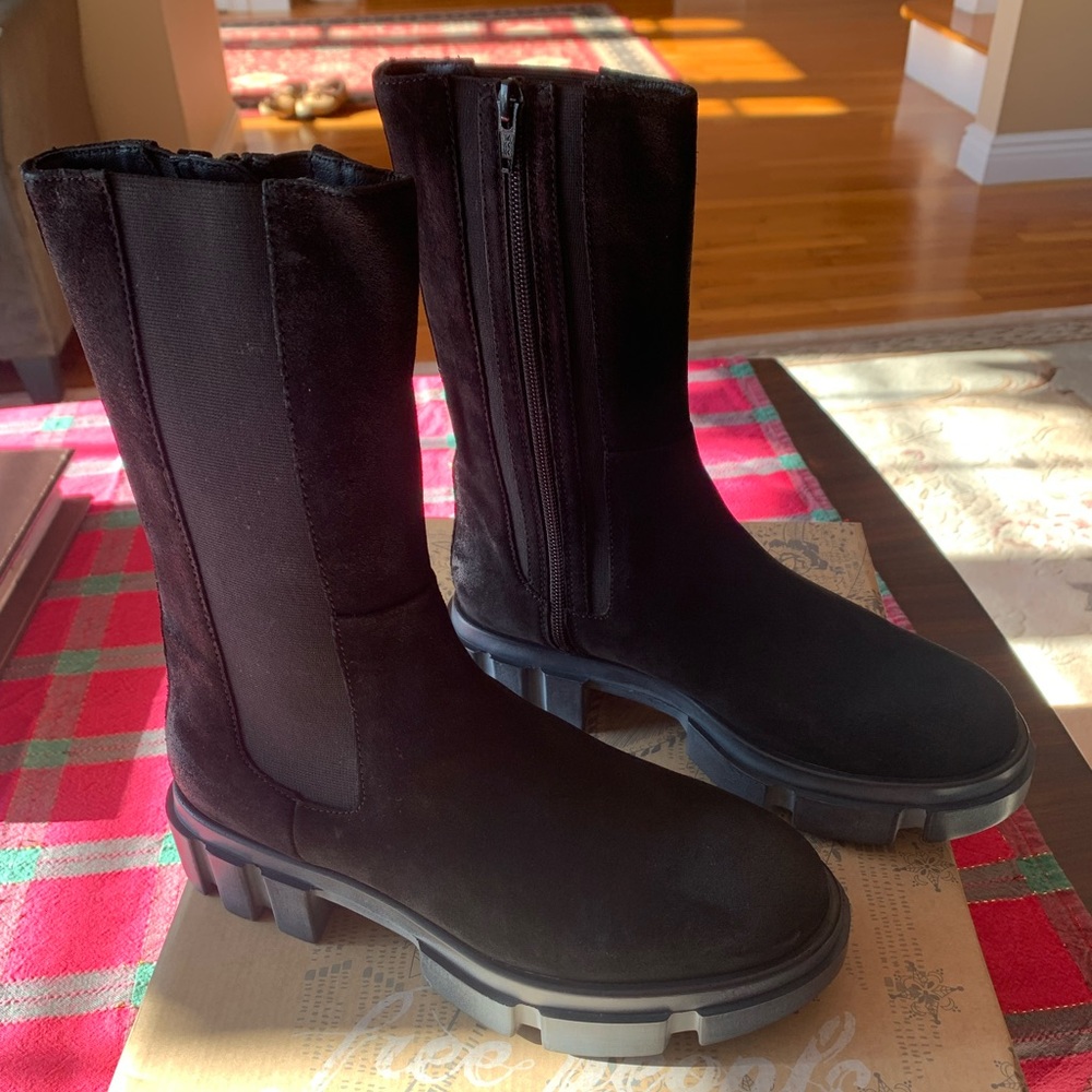Free People Brooks Chelsea Boot, Black, Size 37 (US size 7)